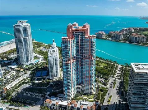 300 S Pointe Drive Miami Beach FL 33139