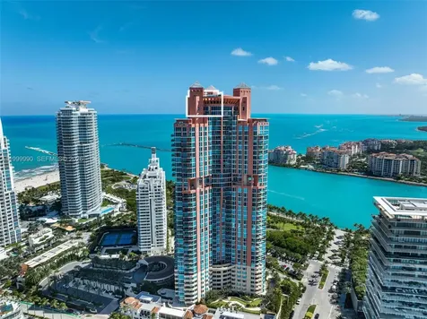 300 S Pointe Drive Miami Beach FL 33139