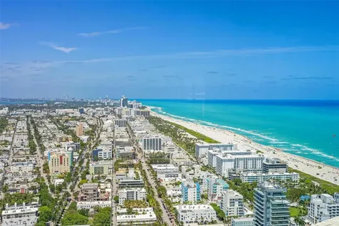 300 S Pointe Drive Miami Beach FL 33139