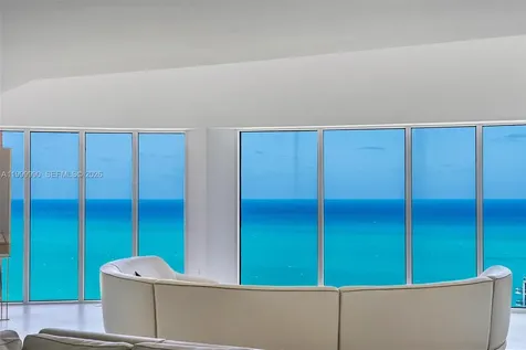 300 S Pointe Drive Miami Beach FL 33139
