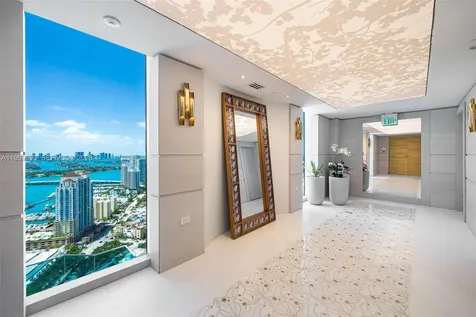 300 S Pointe Drive Miami Beach FL 33139