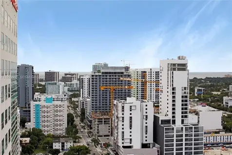 185 SW 7th Street Miami FL 33130