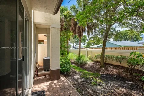 7665 NW 88 Terrace Tamarac FL 33321