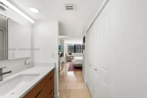1915 Brickell Avenue Miami FL 33129