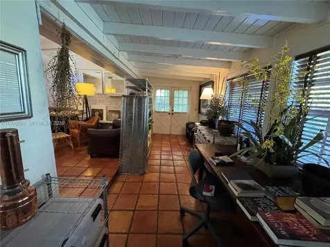 4134 Ventura Avenue Miami FL 33133