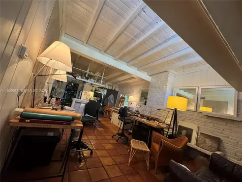 4134 Ventura Avenue Miami FL 33133