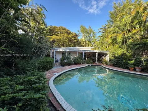4134 Ventura Avenue Miami FL 33133