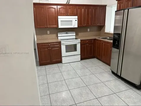 9021 SW 30th Terrace Miami FL 33165
