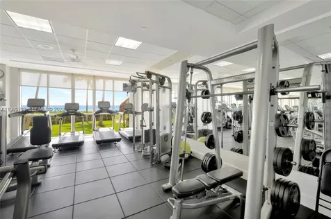 16425 Collins Avenue Sunny Isles Beach FL 33160
