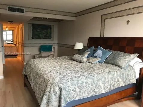 Miami Beach FL 33140