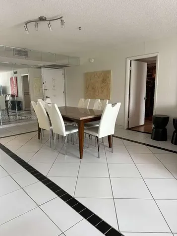 Miami Beach FL 33140