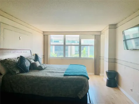 Miami Beach FL 33140