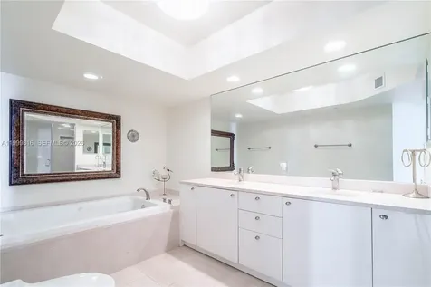 16500 Collins Avenue Sunny Isles Beach FL 33160