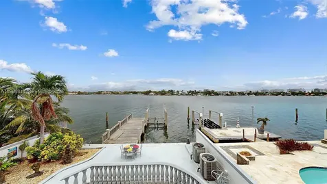 1131 Stillwater Drive Miami Beach FL 33141