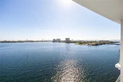 7935 East Drive North Bay Village FL 33141