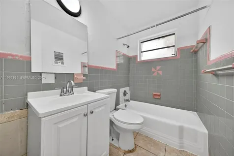 762 NE 131st Street North Miami FL 33161