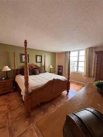 3725 S Ocean Drive Hollywood FL 33019
