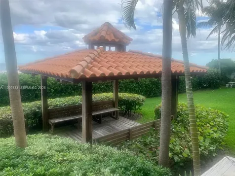 5757 Collins Avenue Miami Beach FL 33140