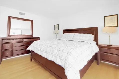 5757 Collins Avenue Miami Beach FL 33140