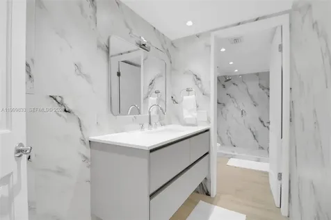 5757 Collins Avenue Miami Beach FL 33140