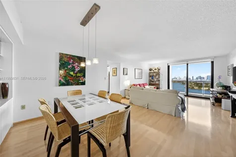 9 Island Avenue Miami Beach FL 33139