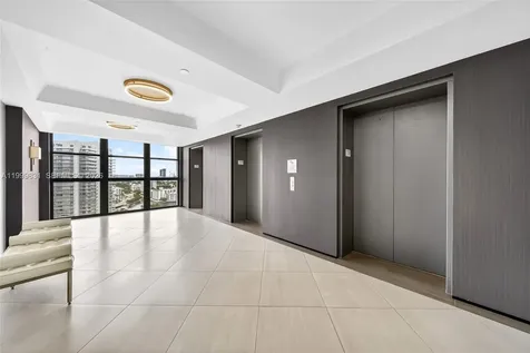 9 Island Avenue Miami Beach FL 33139