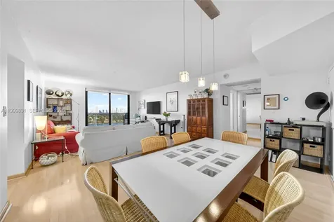 9 Island Avenue Miami Beach FL 33139