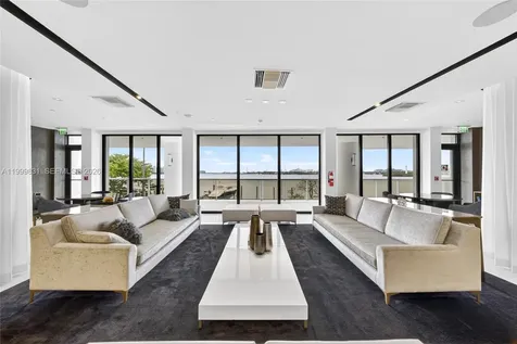 9 Island Avenue Miami Beach FL 33139