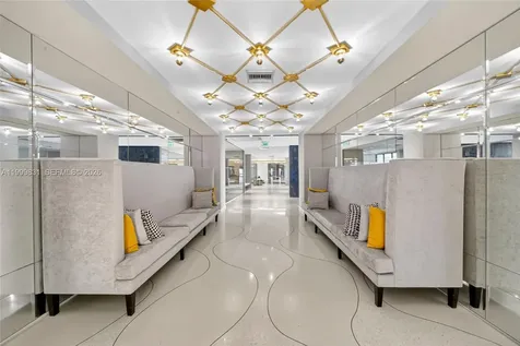 9 Island Avenue Miami Beach FL 33139