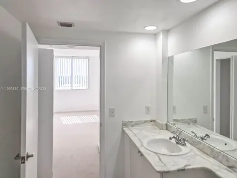 2775 NE 187th Street Aventura FL 33180