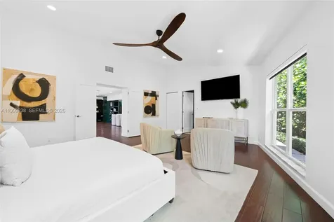 3001 Bayview Drive Fort Lauderdale FL 33306