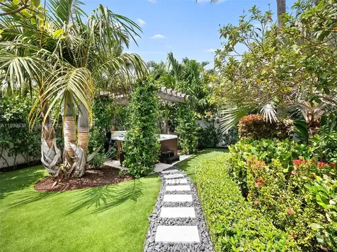 3001 Bayview Drive Fort Lauderdale FL 33306