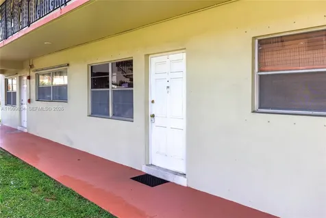 1722 Mayo Street Hollywood FL 33020