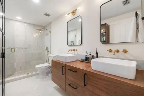 2650 SW 37th Avenue Miami FL 33133