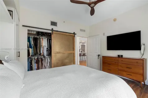 2650 SW 37th Avenue Miami FL 33133