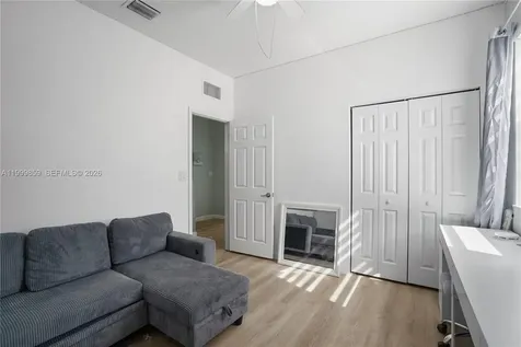 17081 SW 94th Way Miami FL 33196