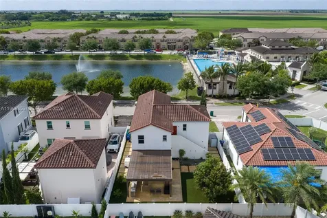17081 SW 94th Way Miami FL 33196