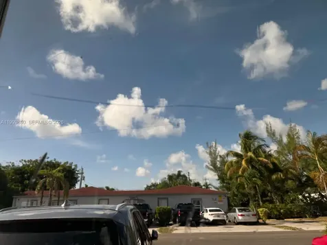 615 NE 3rd Street Hallandale Beach FL 33009