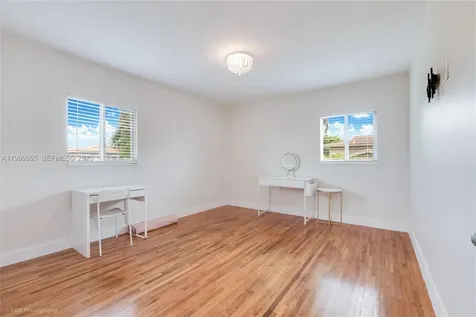 9975 SW 85th Street Miami FL 33173
