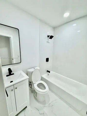 4131 NW 11th Place Miami FL 33127