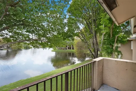 1851 NW 96th Terrace Pembroke Pines FL 33024