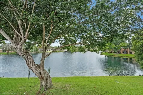 1851 NW 96th Terrace Pembroke Pines FL 33024