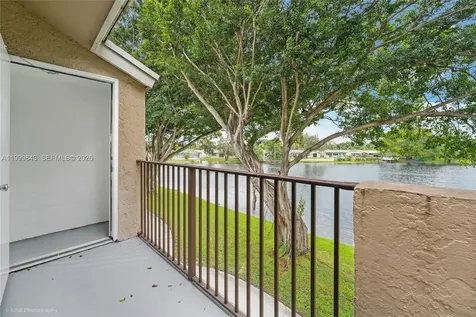 1851 NW 96th Terrace Pembroke Pines FL 33024