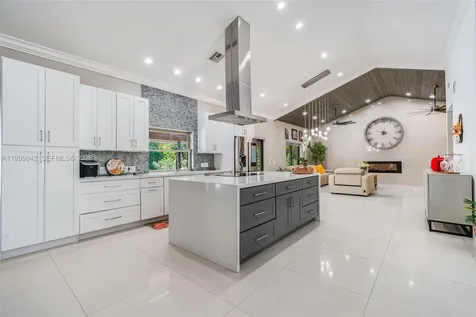 6252 NW 65th Terrace Parkland FL 33067