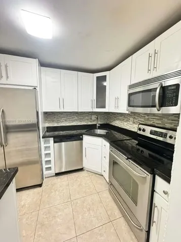 5231 Geneva Way Doral FL 33166