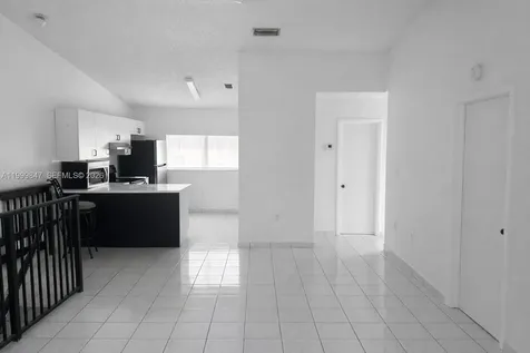 7891 W 29th Way Hialeah FL 33018