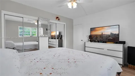 16900 NE 14th Avenue Miami FL 33162