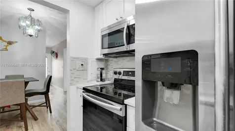 16900 NE 14th Avenue Miami FL 33162