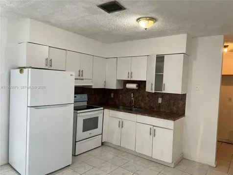 6328 Pierce Street Hollywood FL 33024