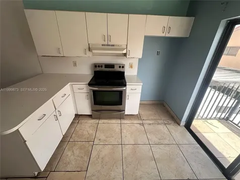 7952 W 29th Way Hialeah FL 33018